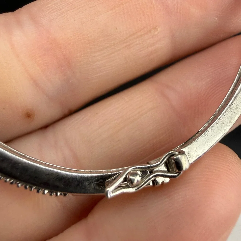 Vintage Signed 925 Bangle Bracelet Silver Black Stone Hinged Oval Pave 7in